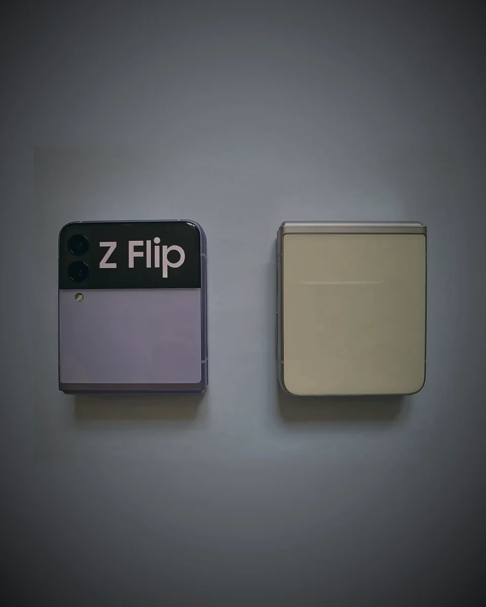 Samsung Galaxy Z Flip3 256GB — brand new at Pal's Electronics Harare
